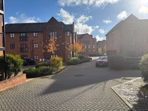 Photo 8- click for photo gallery